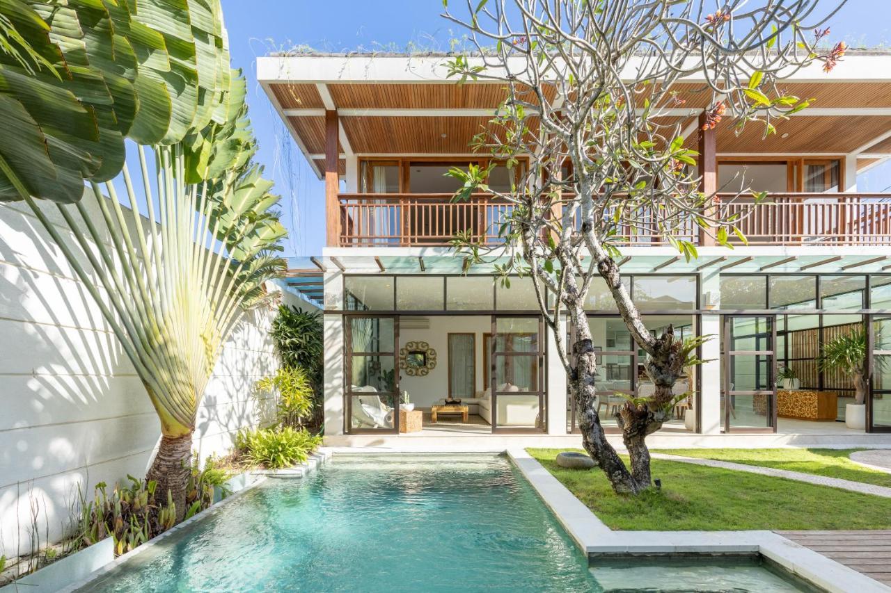 Villa Lumut 3 Bedrooms Central Seminyak Ngoại thất bức ảnh
