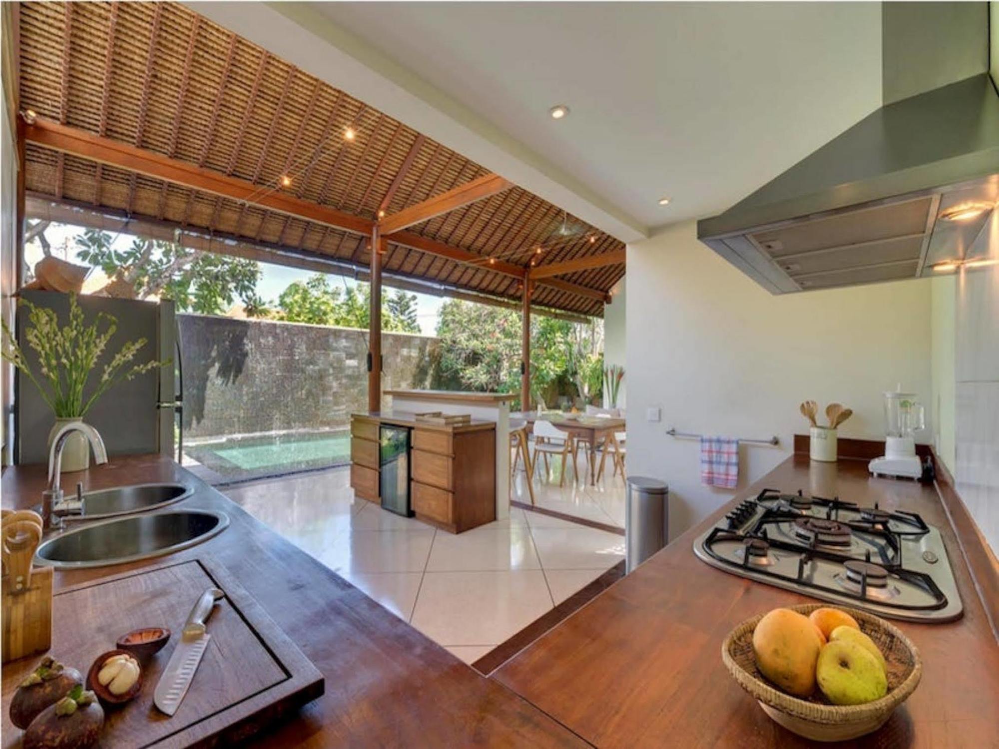 Villa Lumut 3 Bedrooms Central Seminyak Ngoại thất bức ảnh